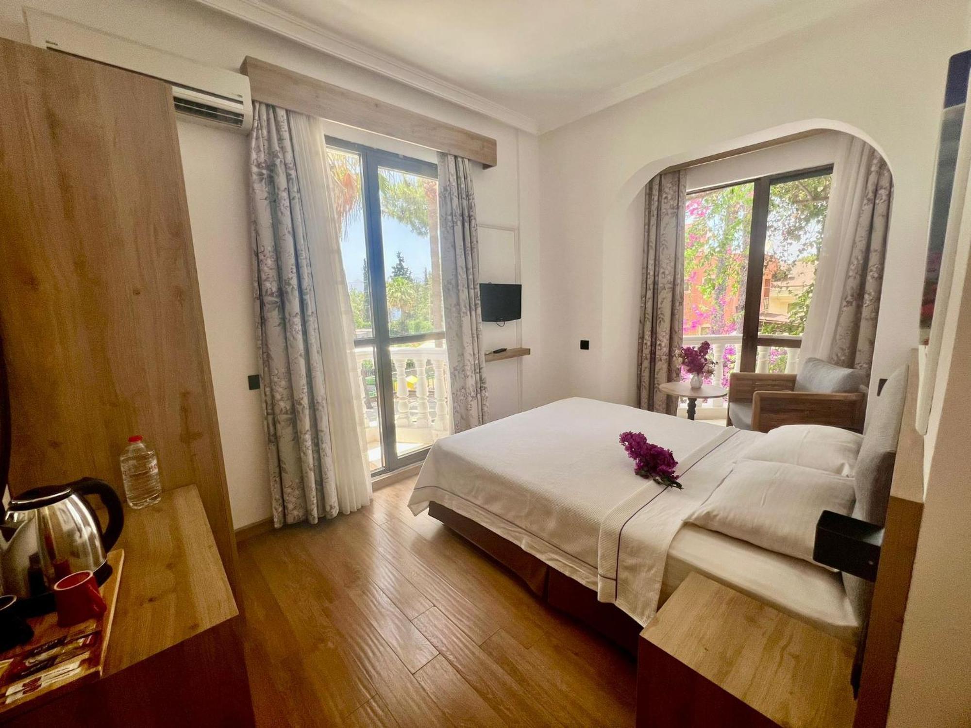 Carikci Hotel Marmaris Bagian luar foto